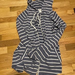 market and spruce zip up!